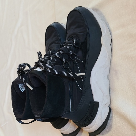 Sorel Women's black boots - Picture 5 of 16